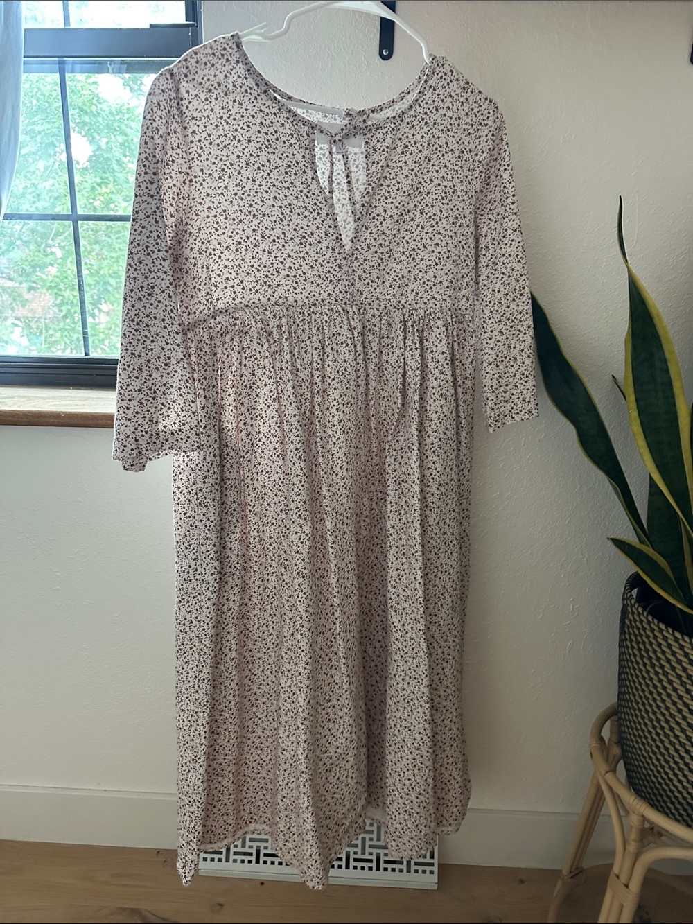 Tradlands Cream Floral Tie-Front Midi Dress